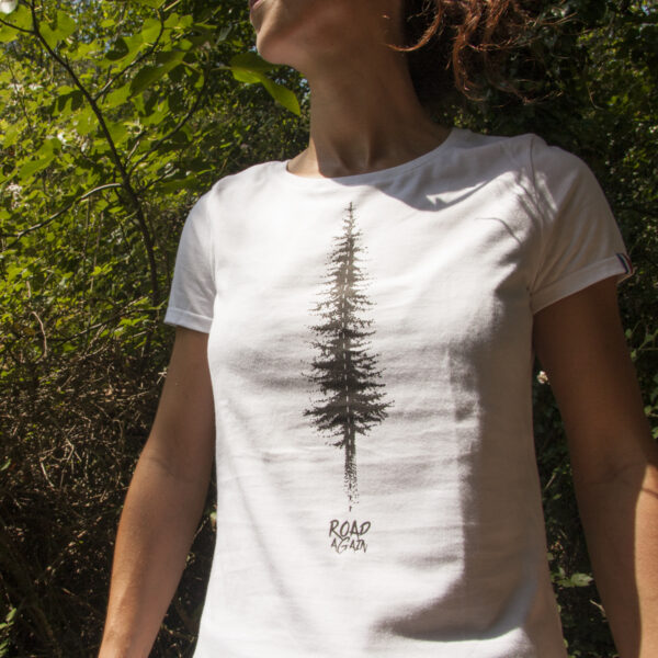 Zoom sur tee shirt made in France femme de la collection sapin