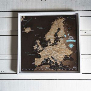 Carte d'Europe à épingler Serial Trippers en version sombre
