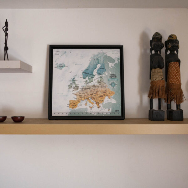 Carte d'Europe encadrée pour décorer votre mur et pour retracer vos road trips