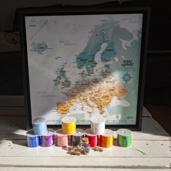 Carte d'Europe épinglable Serial Trippers en version clair